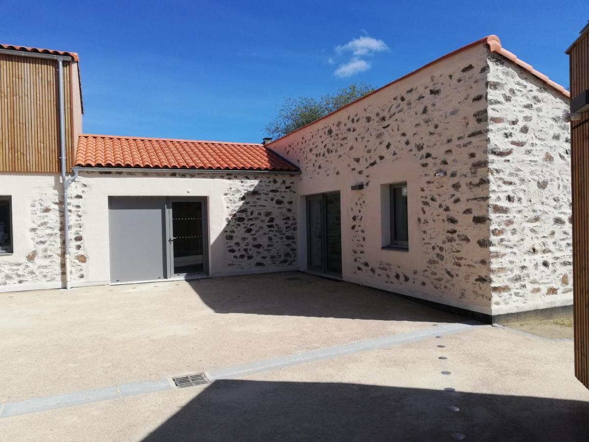 La Borderie - Maison Des Randonnees - Gite Etape - Gite De Groupe Vairé Exterior foto